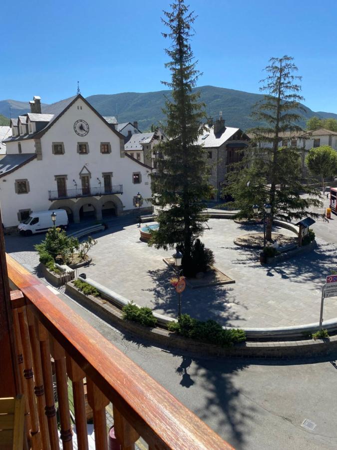 Plaza Centro Daire Biescas  Dış mekan fotoğraf